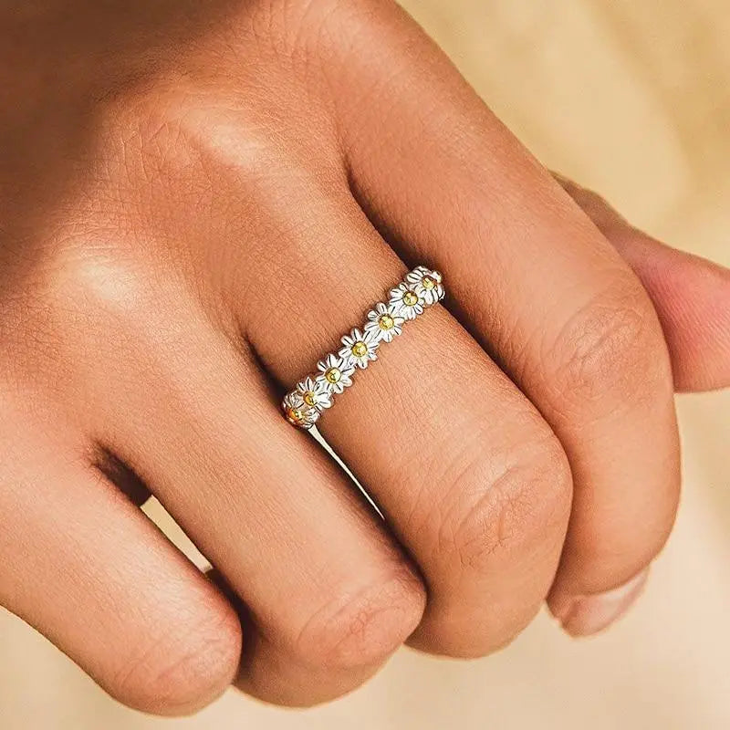 1+1 Offer: Adjustable Silver and Hand Painted Enamel Daisy Ring