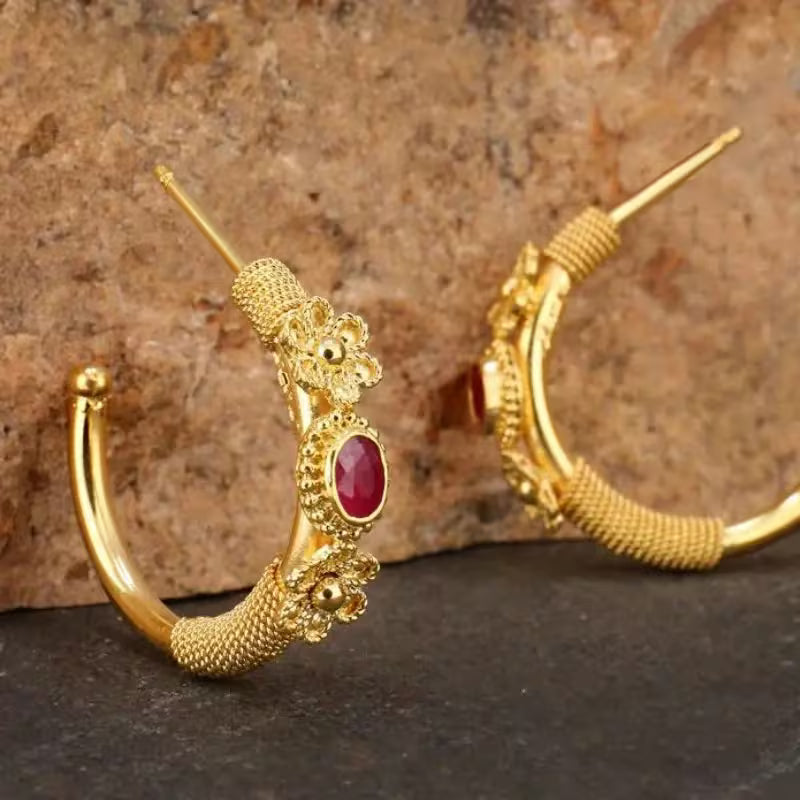 Kolczyki Vintage Floral Red Zirconia Hoops