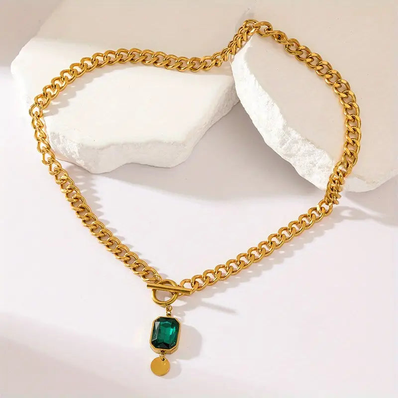 Gold emerald chain necklace