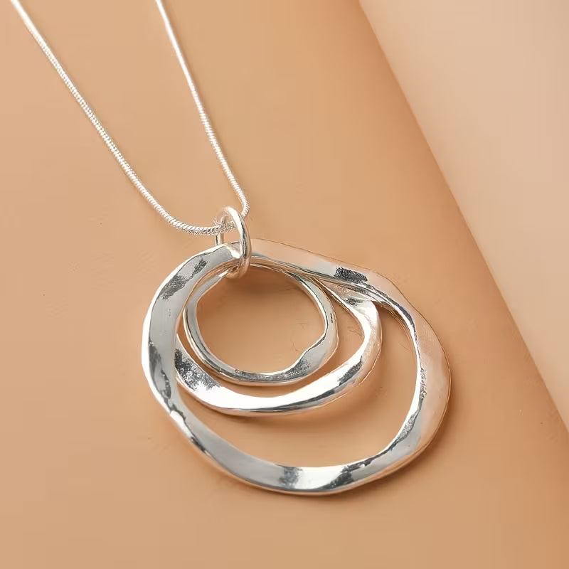 Wisiorek Radiant Circles of Harmony