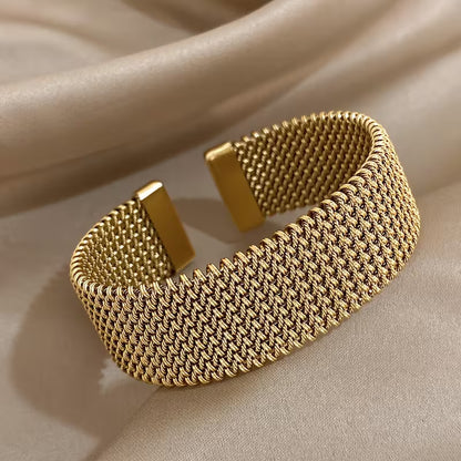 Timeless Woven Elegance Bracelet
