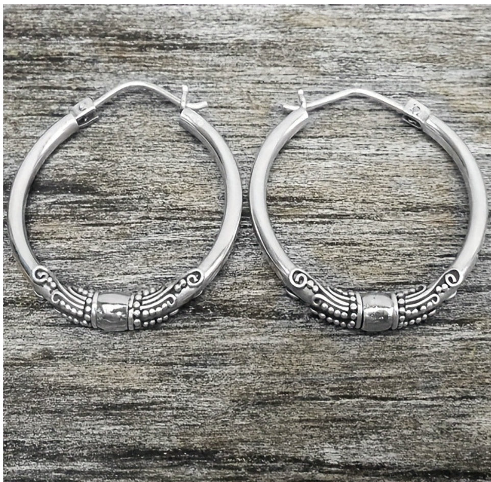 Retro Two-Tone Carved Ring Earrings