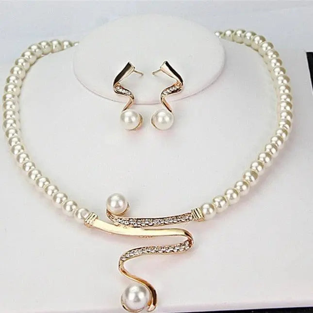 Pearl Jewelry Set – Necklace & Earrings