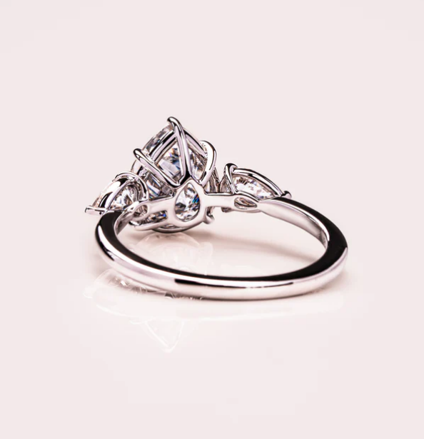 Nicola Pear Ring