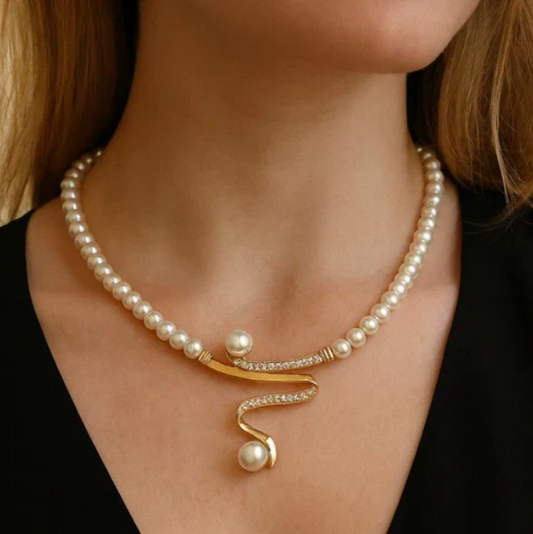 Natural pearl necklace + earring set