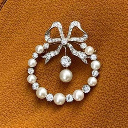 Golden Vintage Round Cut Pearl Bow Brooch
