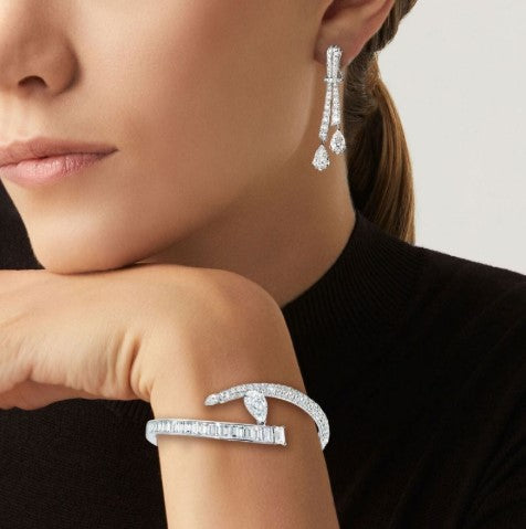 Pear Cut White Sapphire Jewelry Set – Bracelet & Earrings