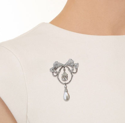 Fabulous Pear Cut Pearl & White Sapphire Brooch