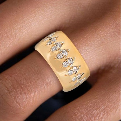 Golden Round Cut White Sapphire Wedding Ring For Women