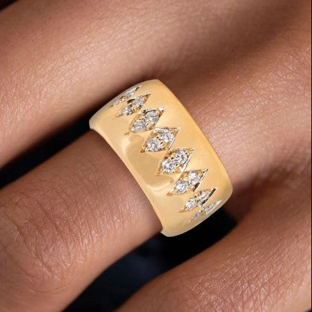 Golden Round Cut White Sapphire Wedding Ring For Women