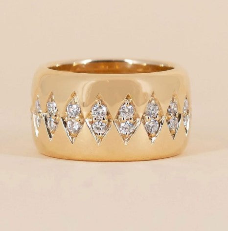 Golden Round Cut White Sapphire Wedding Ring For Women