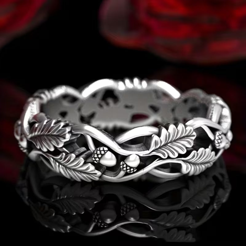 Enchanted Oakleaf Eternity Band