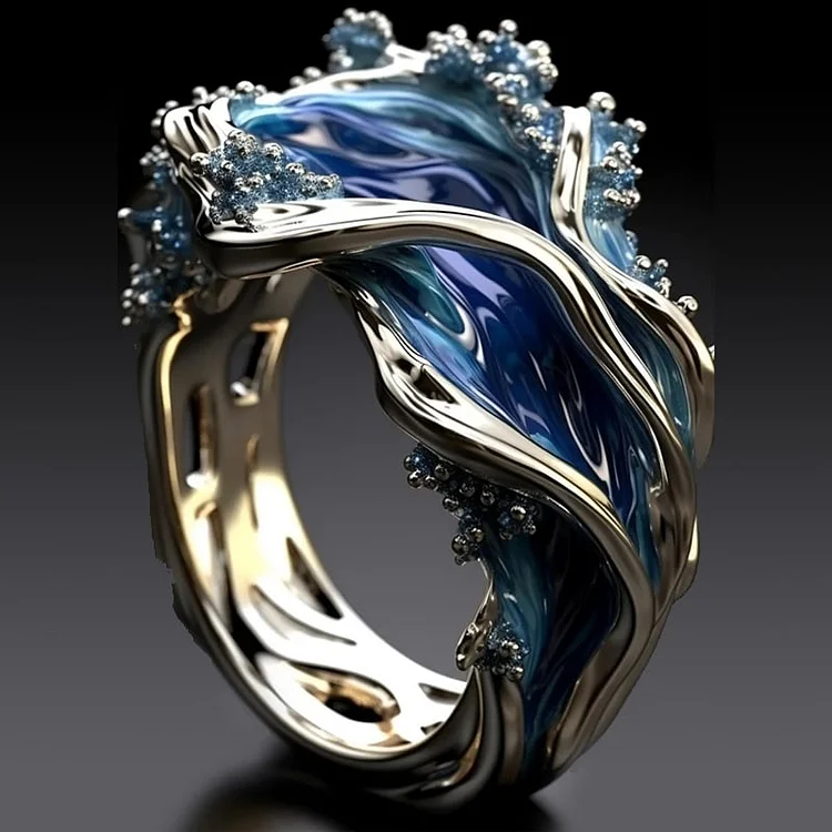Luxe Golden Ocean Wave Ring
